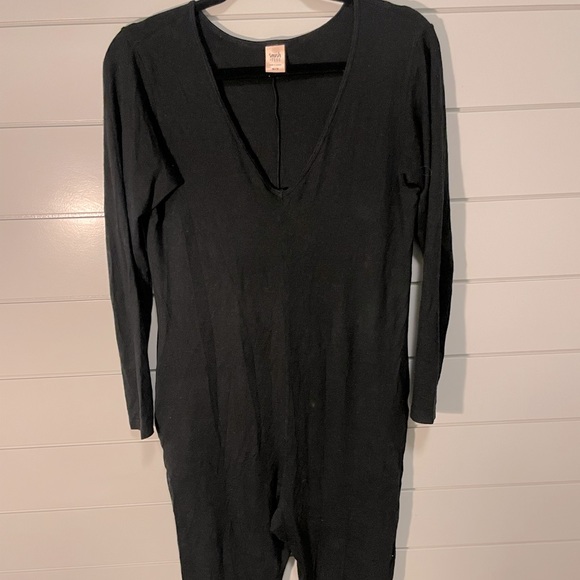 Smash + Tess Friday romper in midnight black - Picture 3 of 6